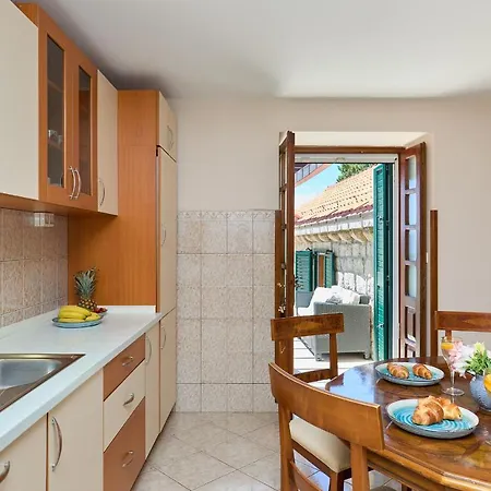 Hedera Estate, Hedera Ix Villa