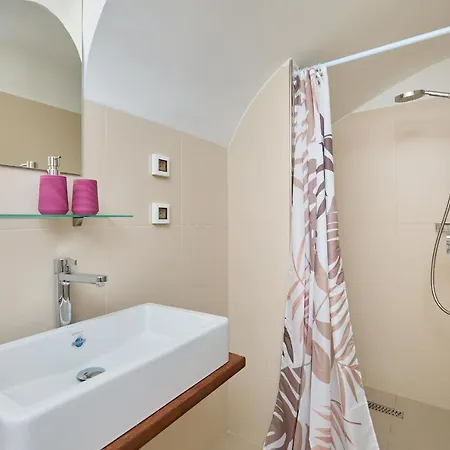 Hedera Estate, Hedera Ix Villa Banići